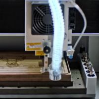 Makera Carvera – geïntegreerde afzuiging